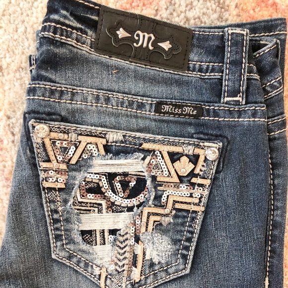 *New* Miss Me Jeans - Picture 4 of 6